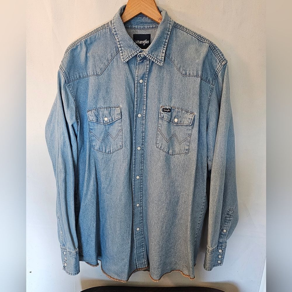 Vintage Denim Wrangler Pearl Snap Western Long Sleeve Shirt 2X Tall 2XL T 2XLT